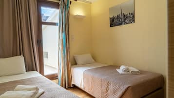 Apartment (3 Bedrooms) | 3 Schlafzimmer, Bügeleisen/Bügelbrett, kostenloses WLAN