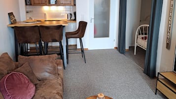 2 Schlafzimmer, Reisekinderbett, kostenloses WLAN, Bettwäsche