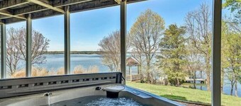 DROP ANCHOR at Ancora Point! Hot Tub & Sunset Views!