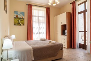 Standard Studio | Travel crib, free WiFi, bed sheets - Katrina House (Rethymno)