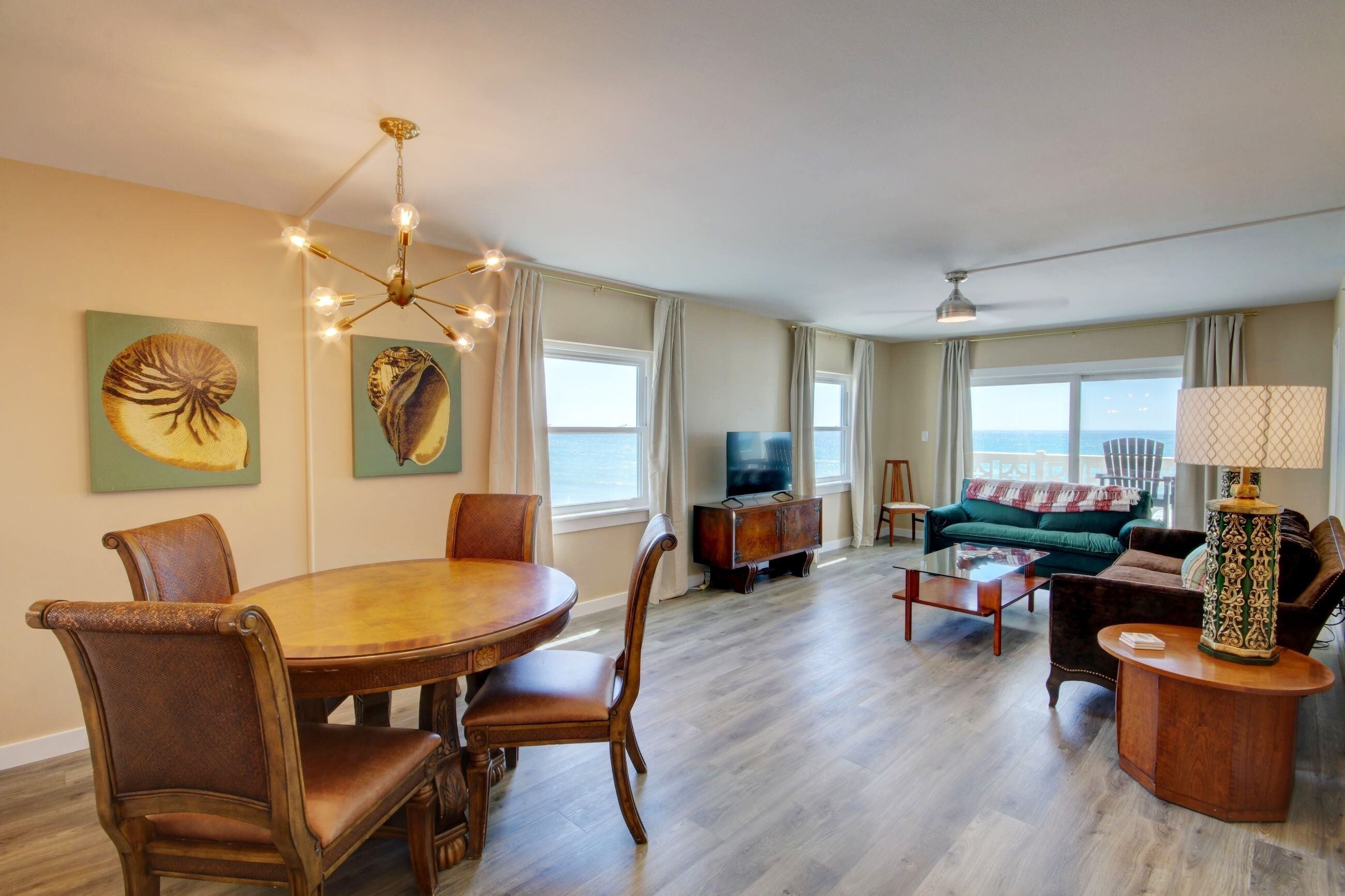 公寓客房, 2 間臥室 | 起居區