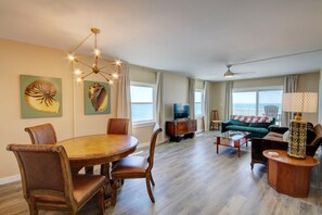 Condo, 2 Bedrooms | Living area