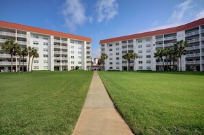 Condo, 1 Bedroom | Exterior