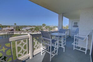 Apartment, 2 Schlafzimmer | Speisen im Freien