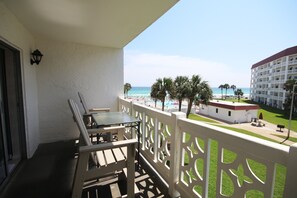 Property grounds - 338 El Matador 2 Bedroom Condo by RedAwning (Fort Walton Beach)