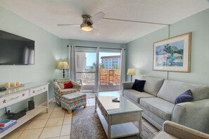 Condo, 1 habitación | Área de sala de estar