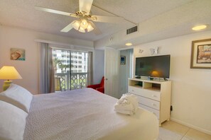 2 bedrooms, individually decorated, individually furnished, free WiFi - 433 El Matador 2 Bedroom Condo by RedAwning (Fort Walton Beach)