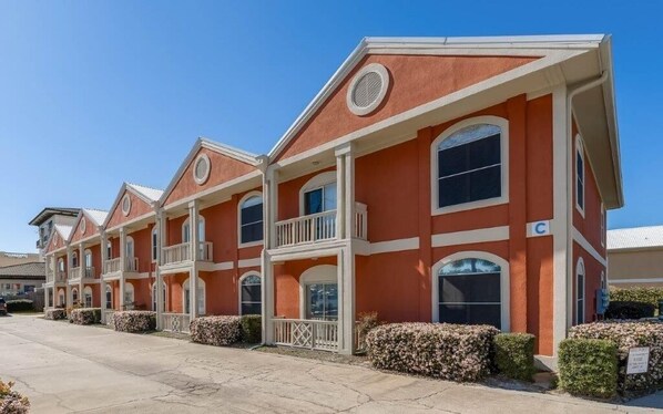 Condo, 2 Bedrooms | Exterior