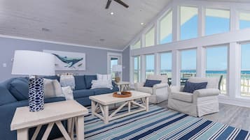 House, 3 Bedrooms | Living area