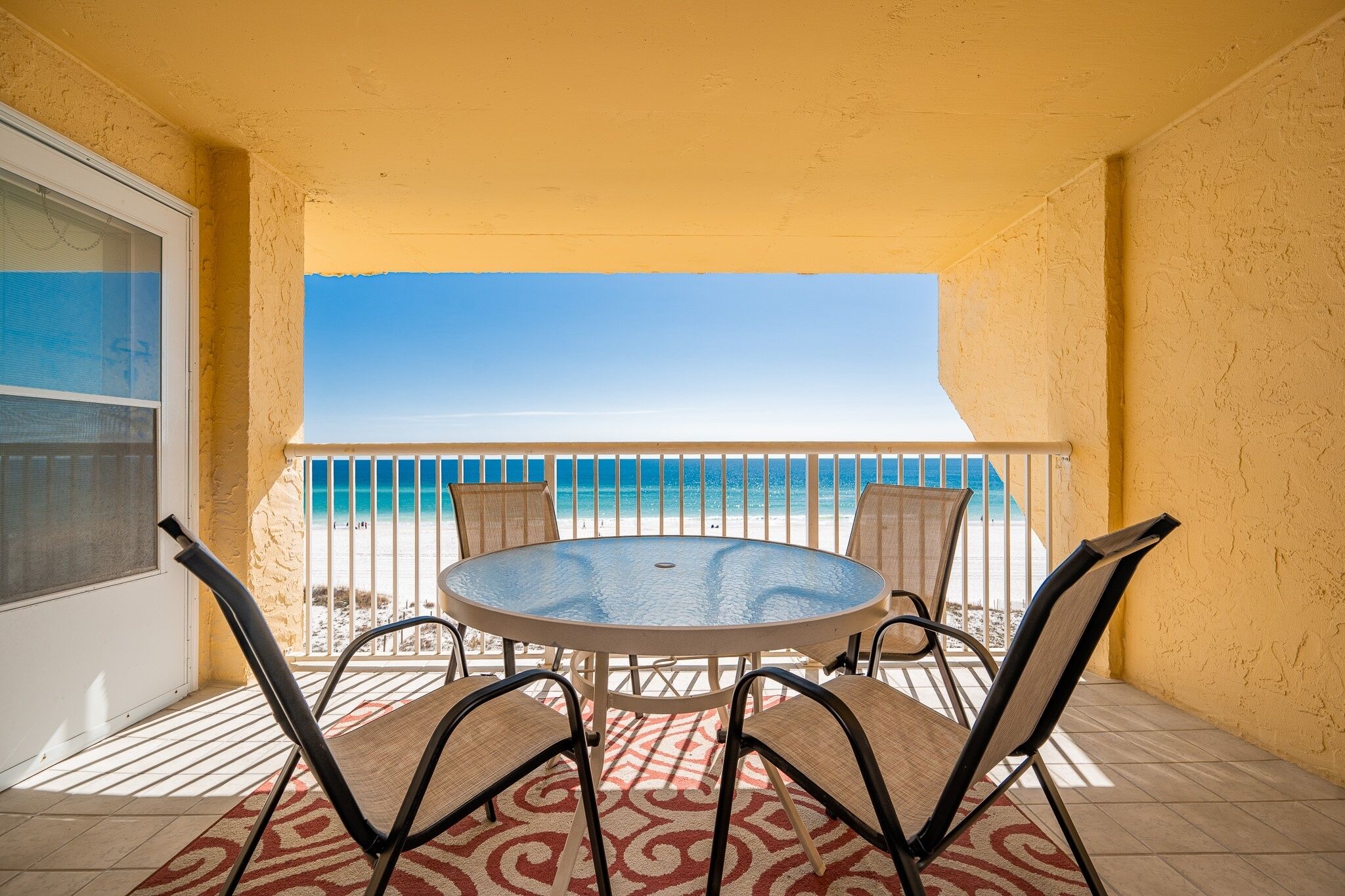 Condo, 2 habitaciones | Restaurante al aire libre
