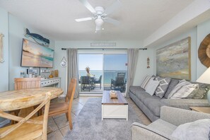 Condo, 1 habitación | Área de sala de estar