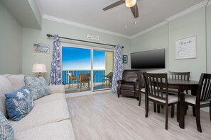 Living area - Royal Palms 1404 1 Bedroom Condo (Gulf Shores)