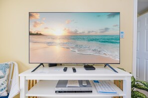 Condo, 2 phòng ngủ | Nội thất