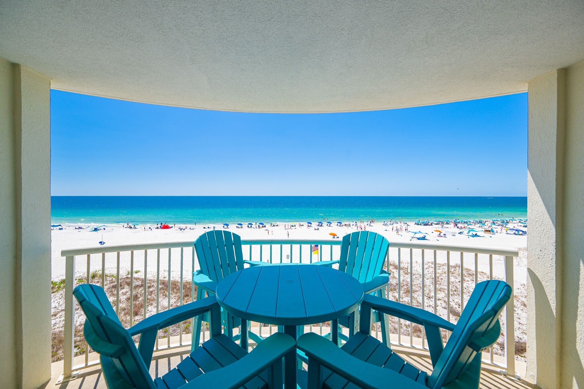 Condo, 3 chambres | Restauration en plein air