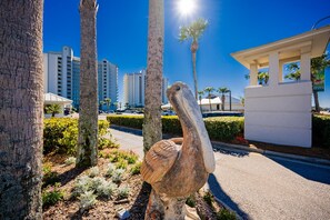 Condo, 3 Bedrooms | Property grounds