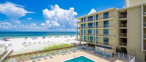 LĂ€genhet - 2 sovrum | Pool | Utomhuspool