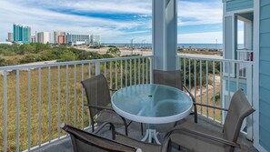 Condo, 1 Bedroom | Property grounds