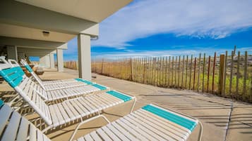 Condo, 2 quartos | Terraço/pátio