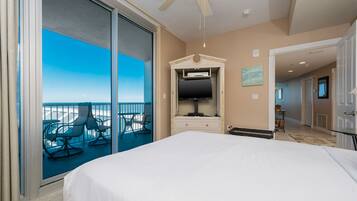 Condo, 3 Bedrooms | 3 bedrooms, individually decorated, individually furnished, free WiFi