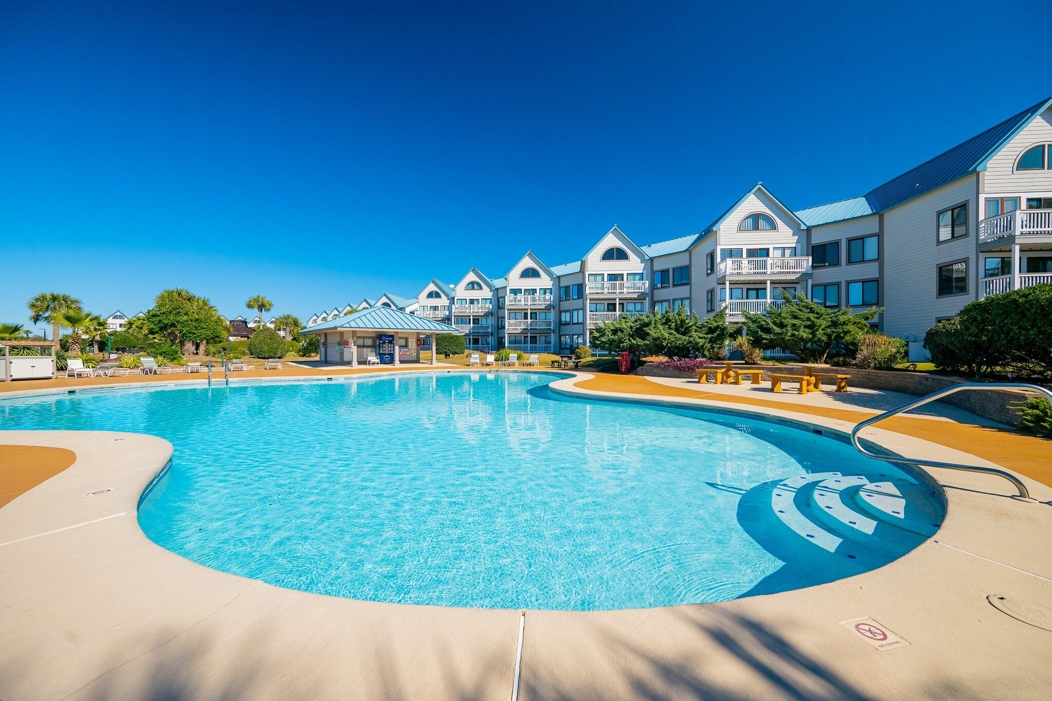 Apartment, 2 Schlafzimmer | Pool | Innenpool, Außenpool