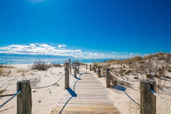 Condo, 2 habitaciones | Playa | En la playa 