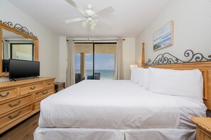 Condo, 3 habitaciones | 3 habitaciones, decoración personalizada y muebles diferentes 