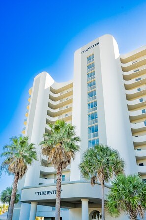 Condo, 2 Bedrooms | Exterior