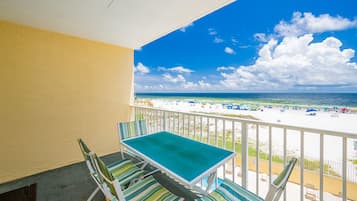Condo, 2 Bedrooms | Outdoor dining