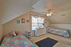 4 habitaciones, wifi gratis y ropa de cama 