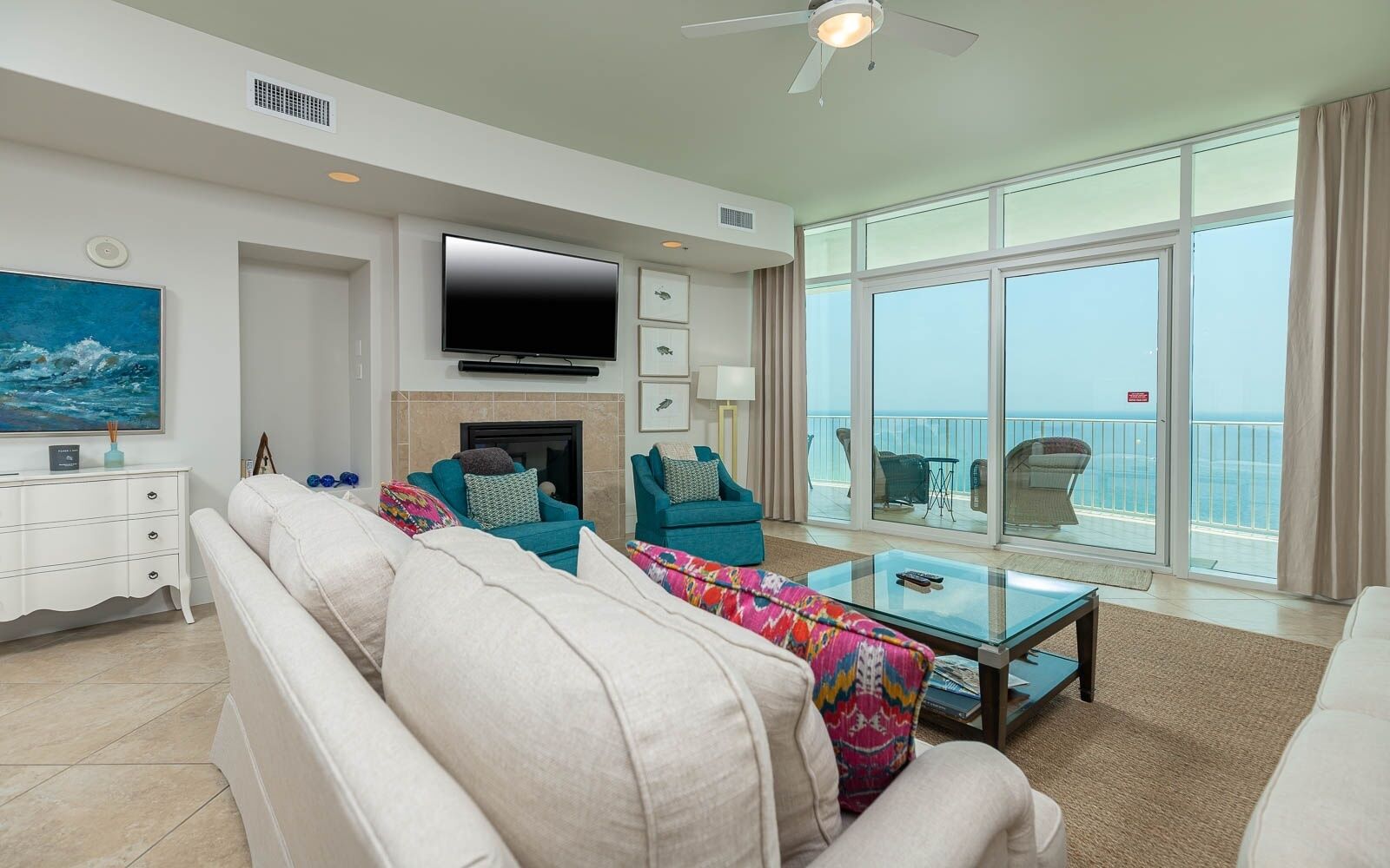 Condo, 3 Bedrooms | Living area
