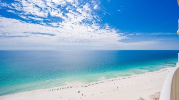 Appart'hĂŽtel, 3 chambres | Plage