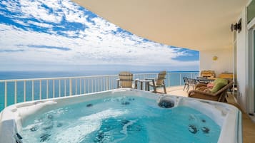 Appart'hĂŽtel, 3 chambres | Terrasse/Patio