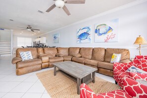 Maison, 5 chambres | Coin séjour