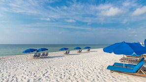 Accommodatie ligt op het strand