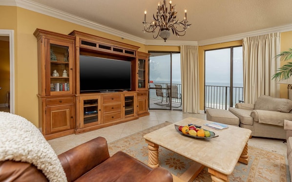 Condo, 3 Bedrooms | View from property