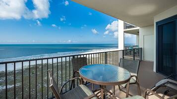 Lägenhet - 3 sovrum | Restaurang utomhus