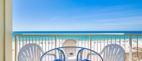 Condo, 2 Bedrooms | Outdoor dining