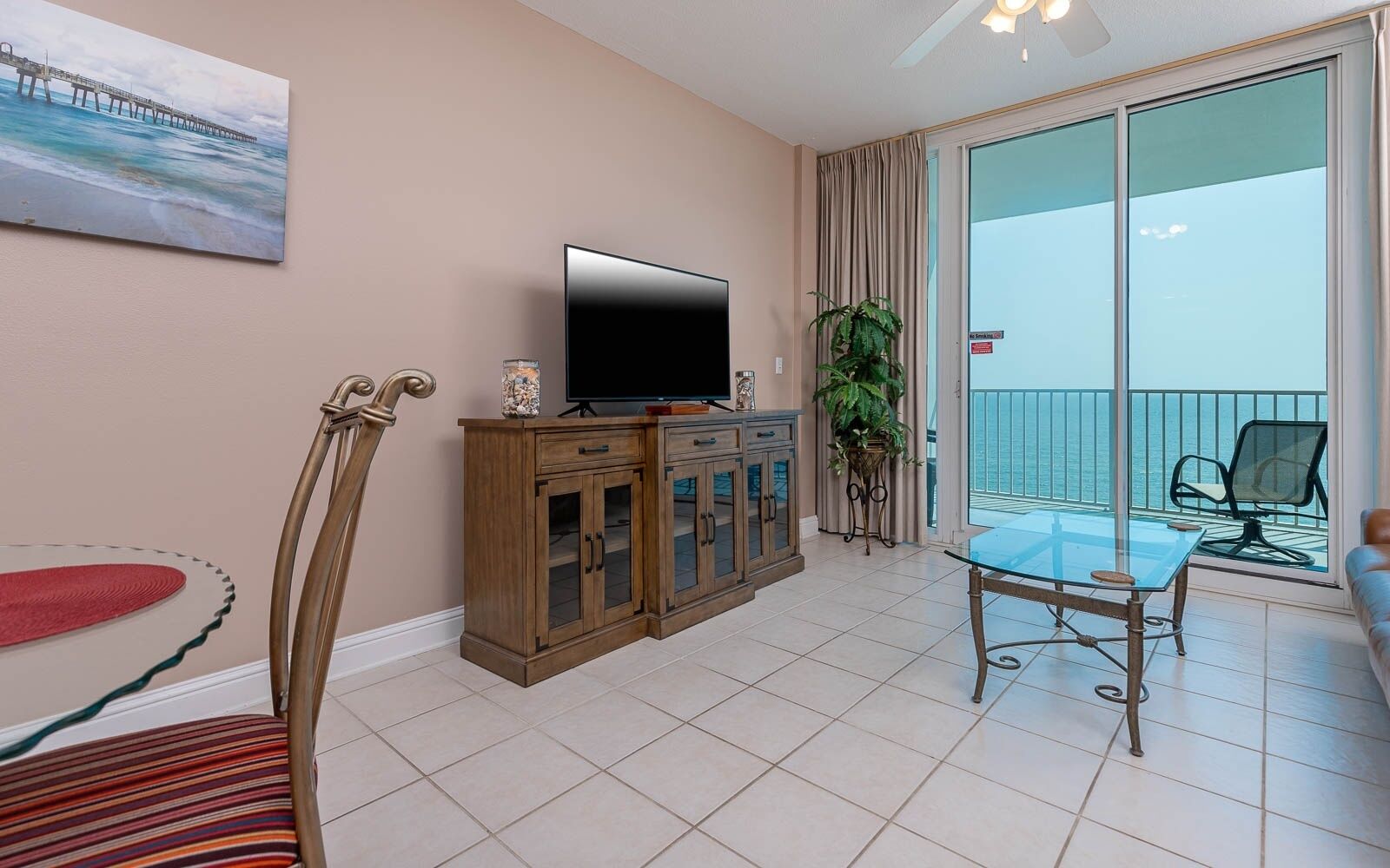 Appart'hôtel, 2 chambres | Coin séjour