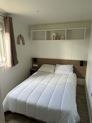 3 bedrooms, iron/ironing board, free WiFi