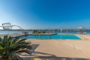 Condo, 2 habitaciones | Alberca | Alberca al aire libre 