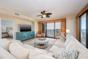 Condo, 3 habitaciones | Área de sala de estar