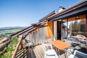 Outdoor dining - Holiday Apartment "Gîte Le Jorat - Appartement C" with Private Terrace & Wi-Fi (BOGEVE)
