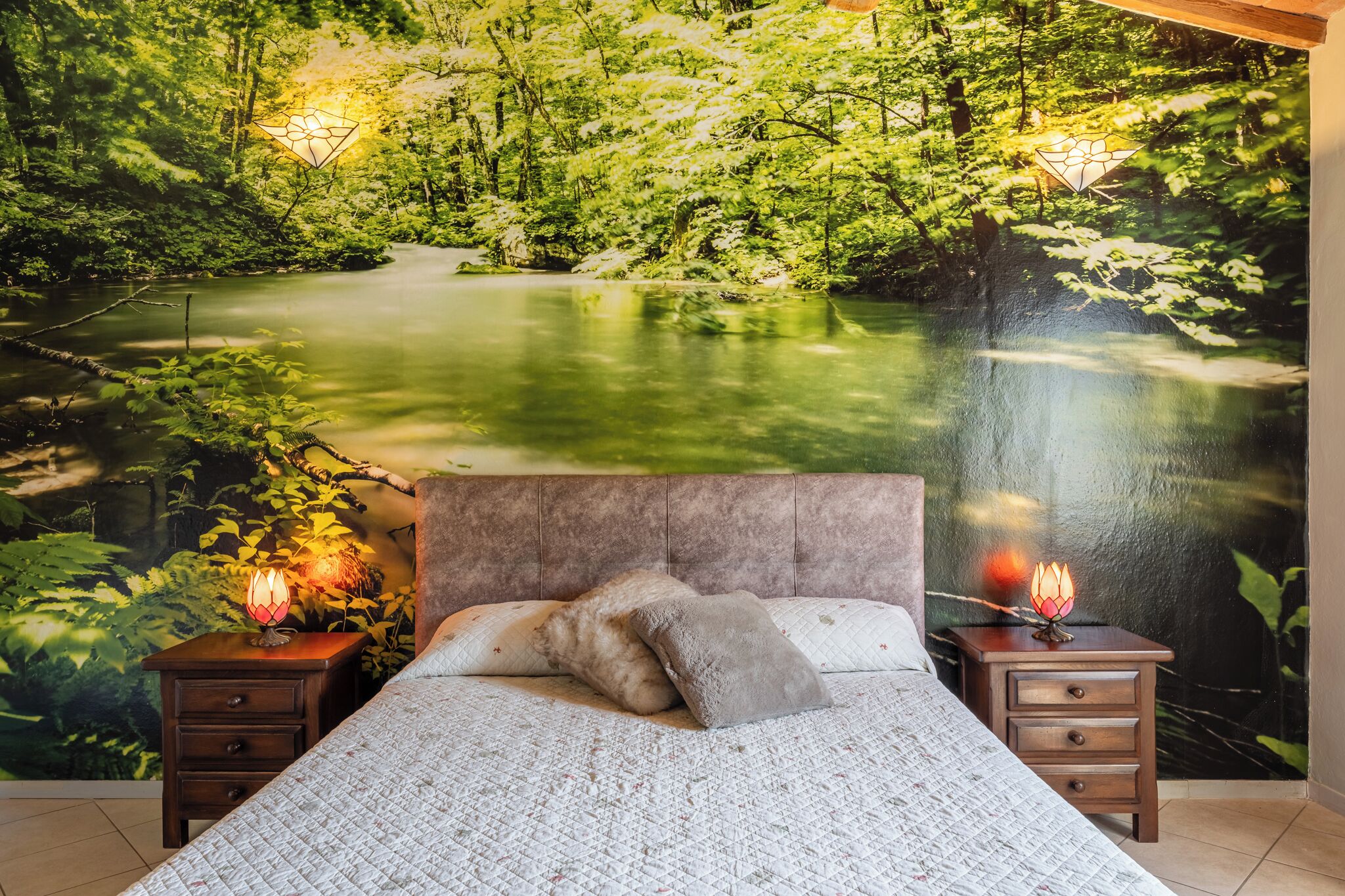 2 chambres, fer et planche à repasser, Wi-Fi gratuit, draps fournis