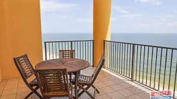 Condo, 3 quartos | Área da propriedade