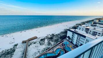 Condo, 4 habitaciones | Áreas de la propiedad