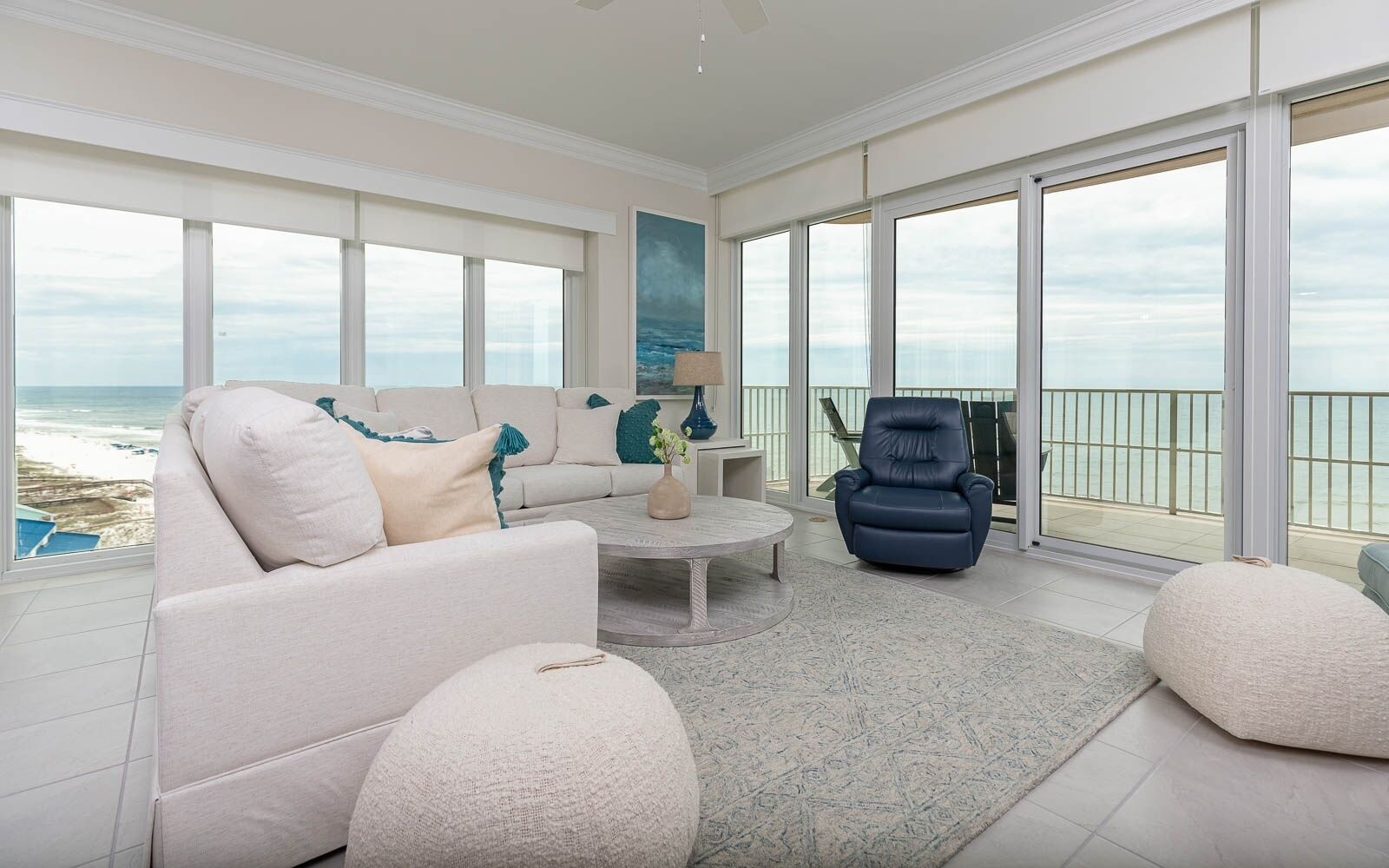 Condo, 4 Bedrooms | Living area