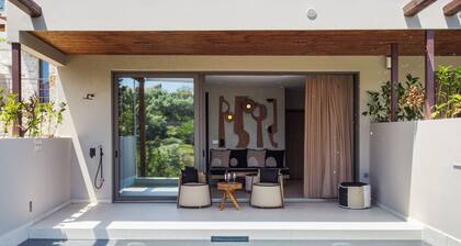 Studio apartment 'Studio Thetis' with private pool, WiFi and air conditioning