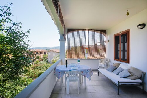 Vacation Home "Trilo Mare" with Sea View, Private Terrace & Wi-Fi