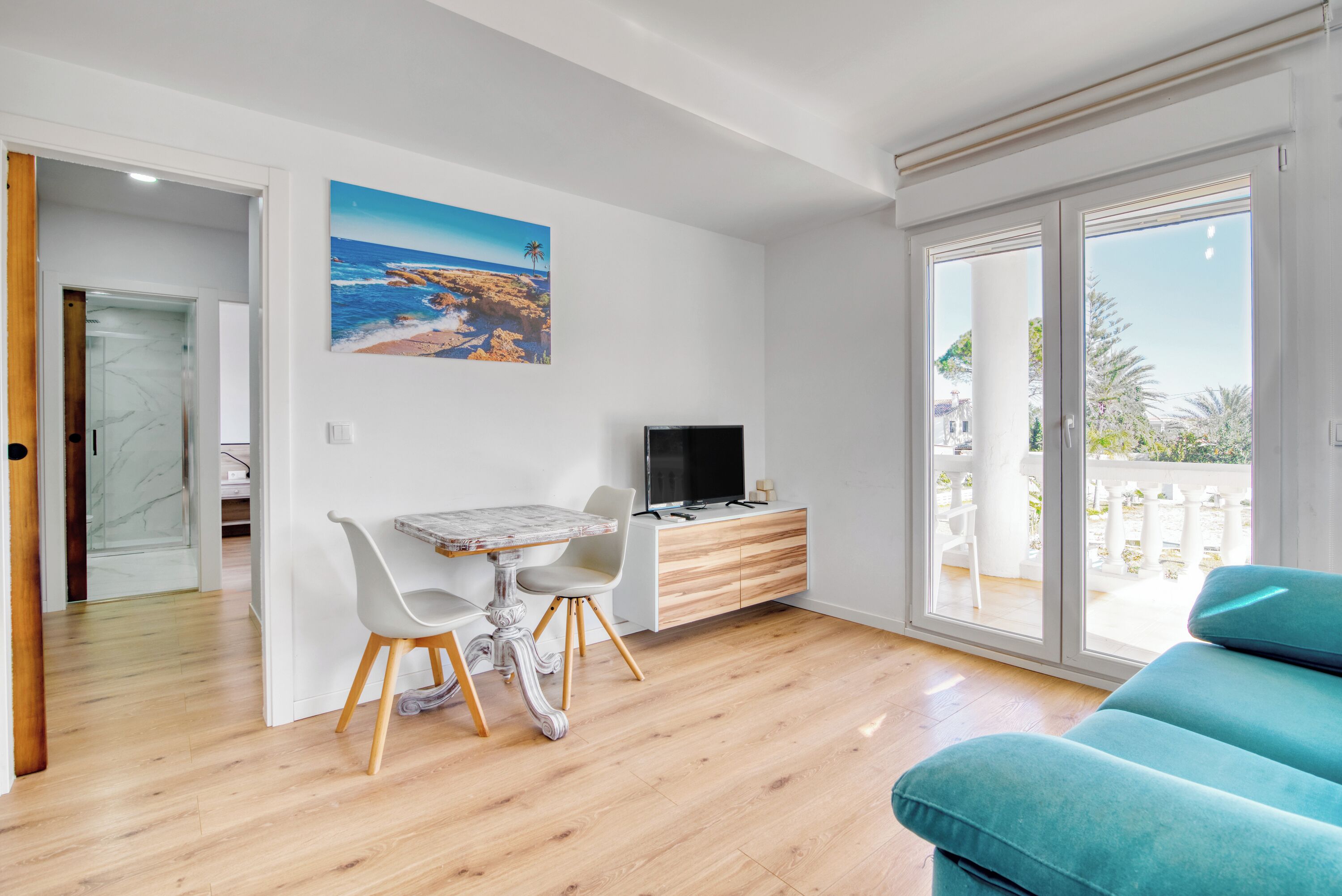 Télévision, table de tennis de table