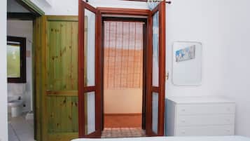 2 chambres, fer et planche Ă  repasser, Wi-Fi gratuit, draps fournis